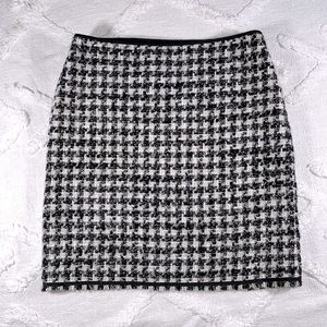 Ann Taylor Black and White Pencil Skirt